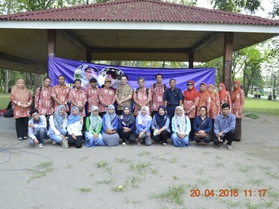 Pembimbing dan Tentor Outing Class 2016